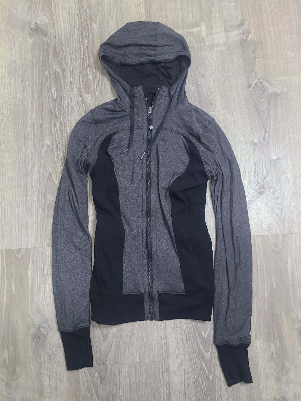 Lululemon Reversible Dance Studio Jacket III Gray/Black Hooded Full Zip - Size 4